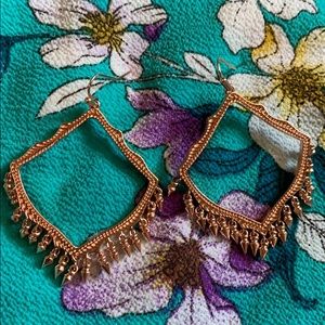 Rose Gold Lacey Tassell Kendra Scott Earrings!